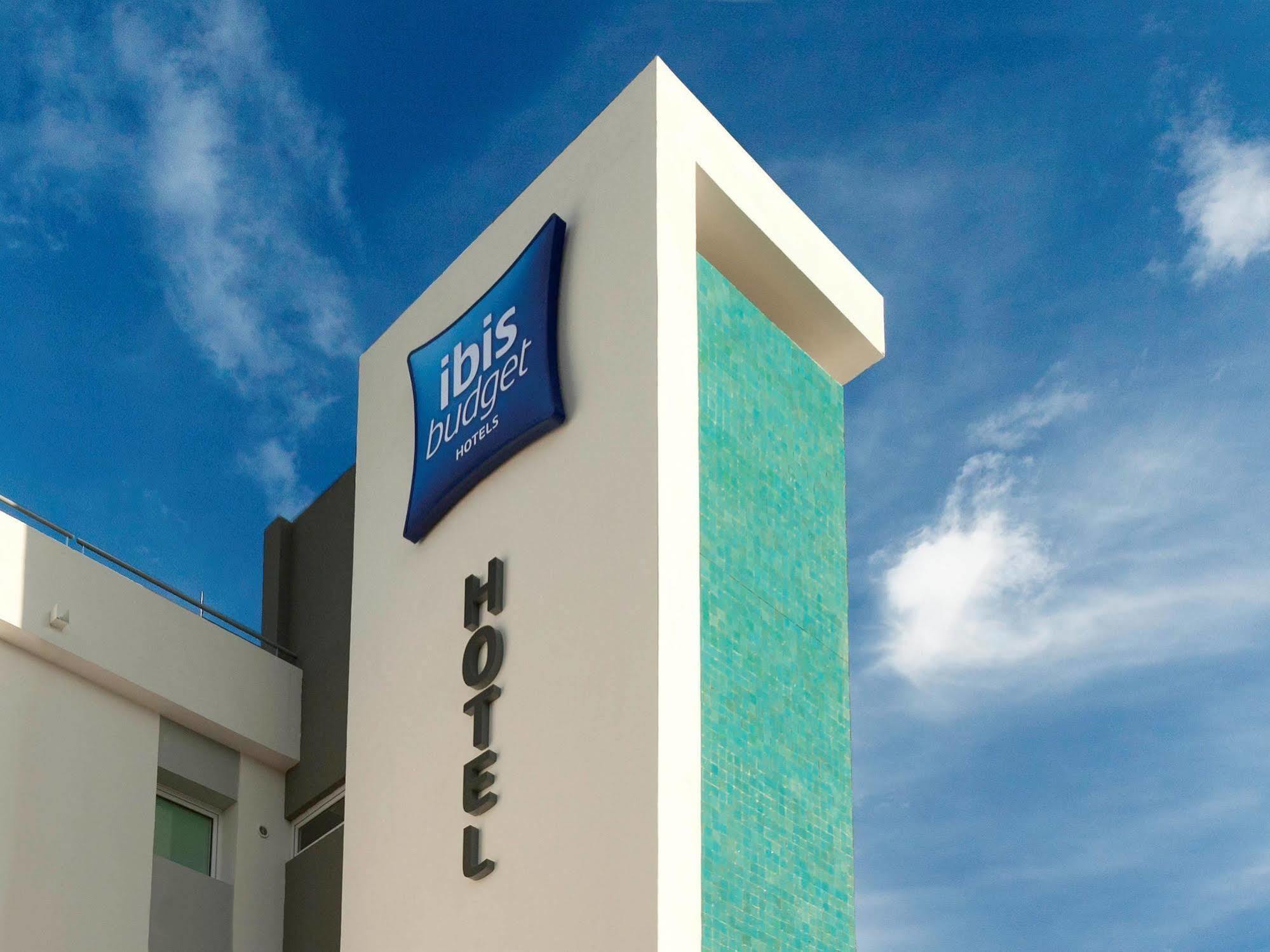 Hotel ibis budget Honfleur Centre Extérieur photo